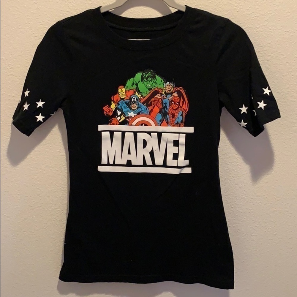 Marvel Black Graphic Tee. Junior sizing 3-5.​​​​​​​​​​​​​​​​​​​